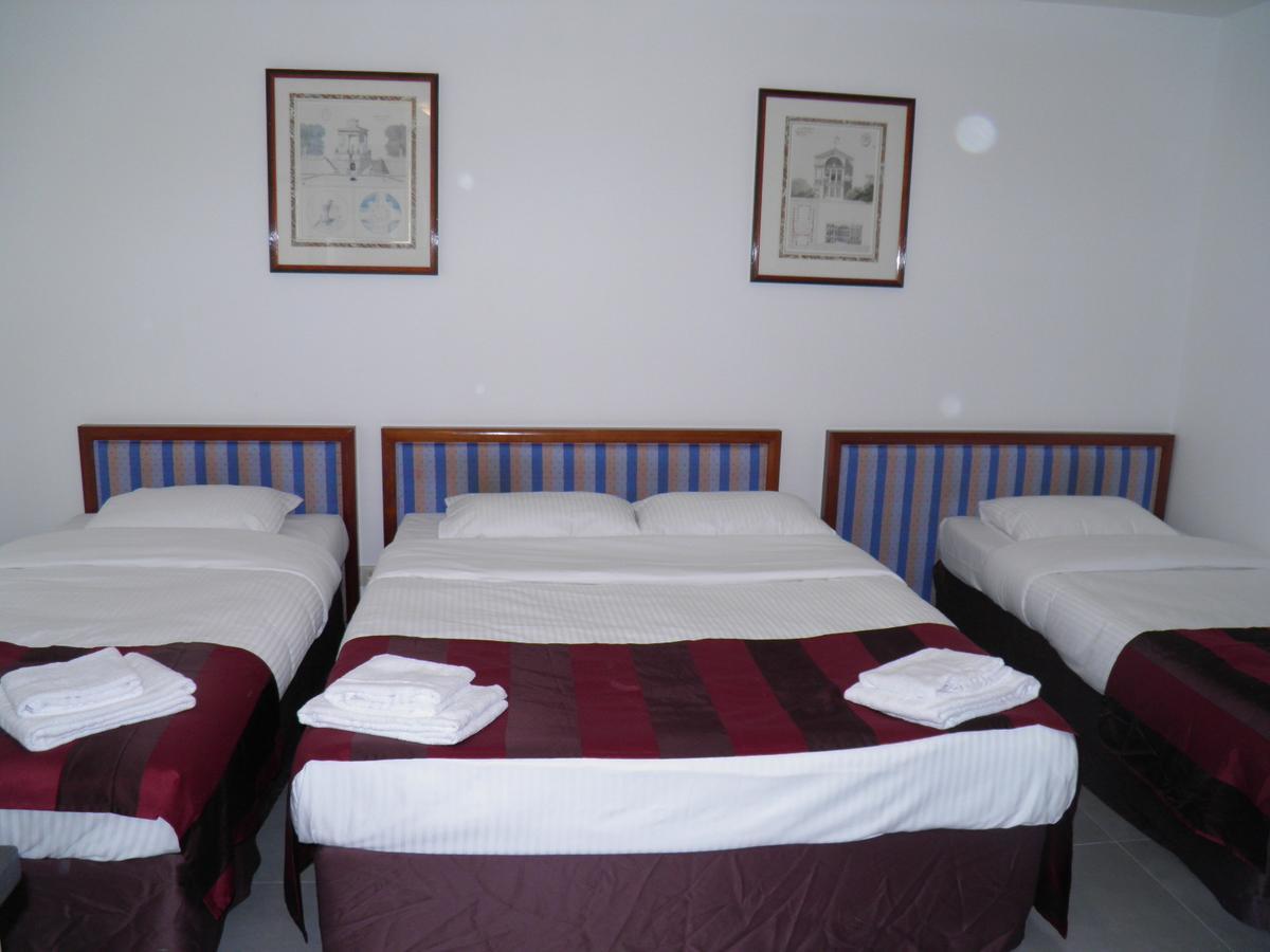 Holidays Apart-Hotel Anderlecht Extérieur photo