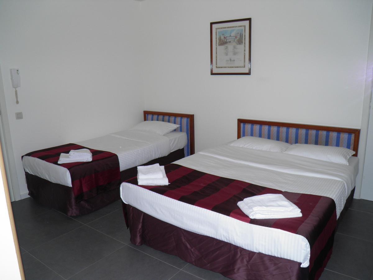 Holidays Apart-Hotel Anderlecht Extérieur photo